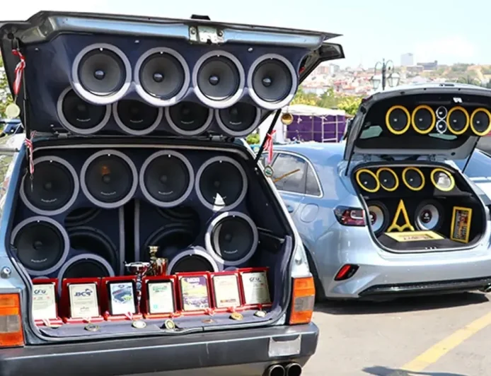 2026’da Araç Ses Sistemleri ve Modifiye Araçlara Büyük Ceza! Yeni Trafik Cezaları Cep Yakıyor